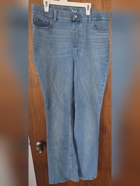 LEE Classic Women's Light Blue Straight-Leg Jeggings